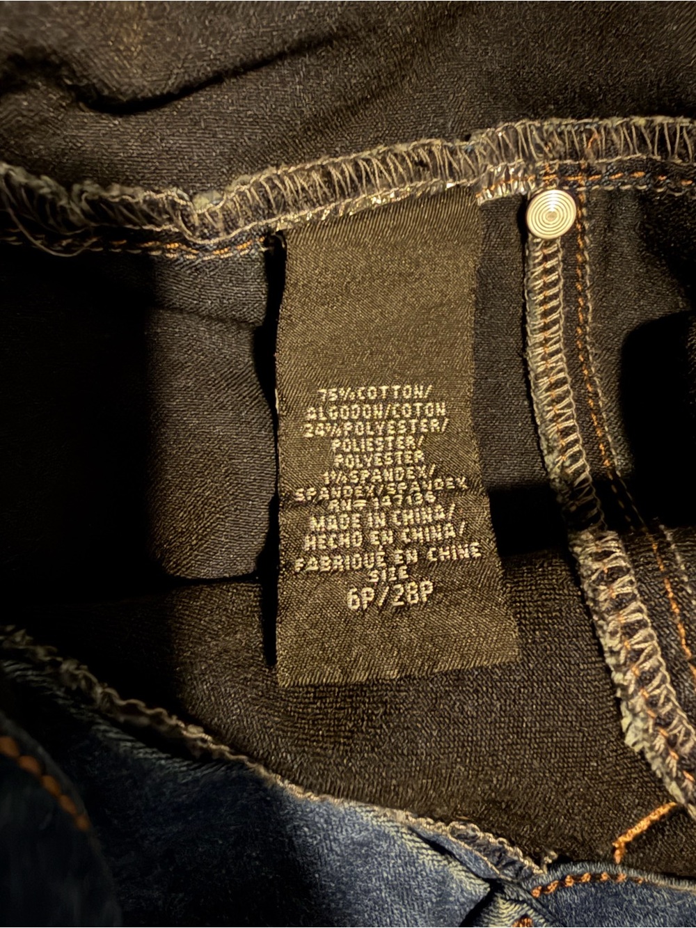 1822 Denim Butter Ankle Skinny Mid Rise. Size 6P/28P. - Picture 4 of 4